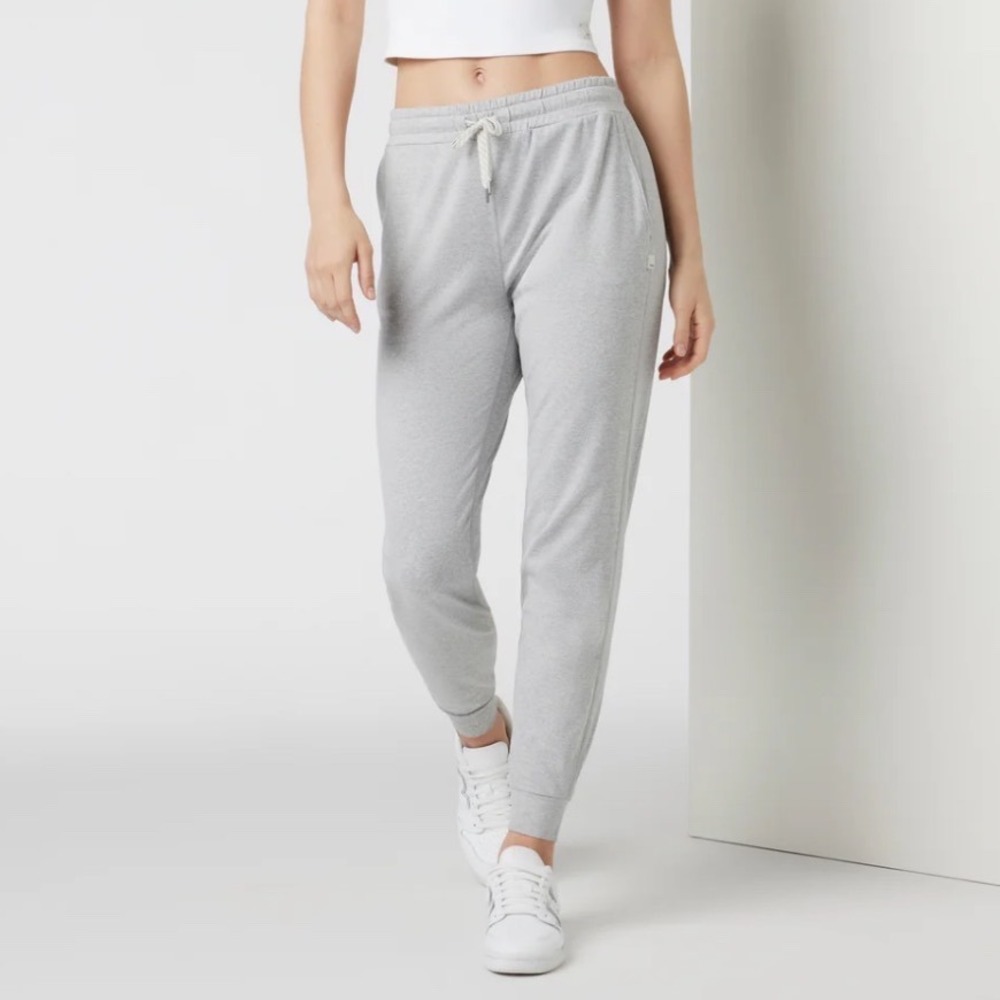 Vuori Performance Jogger Heather Grey DreamKnit Sweatpants - Medium